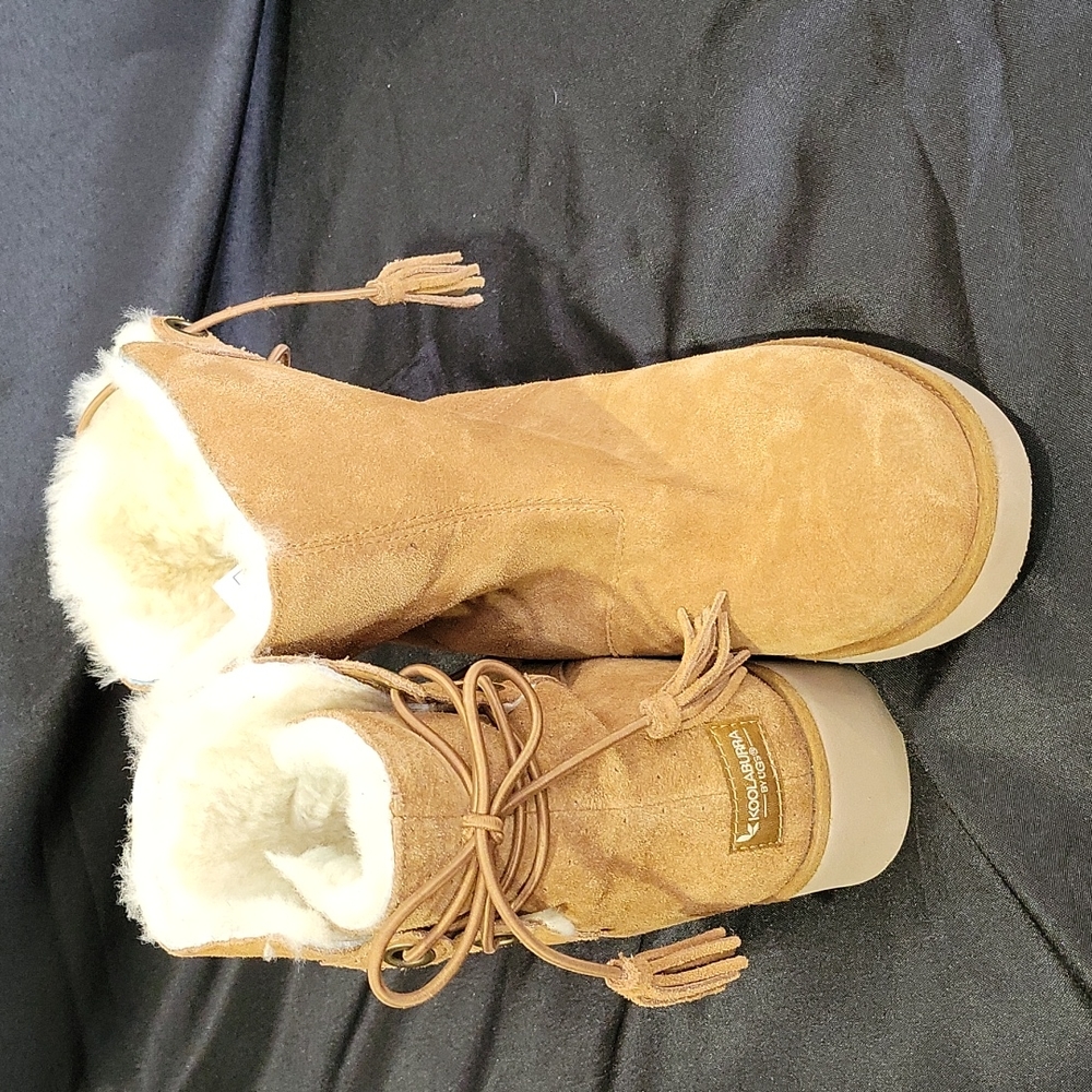 Koolaburra by Ugg Lomia ankle boot in camel with fleece lining.
